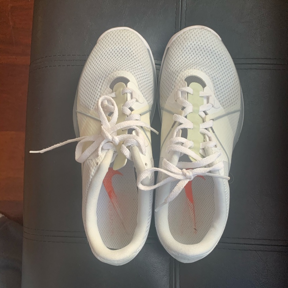 WOMENS NIKE GOLF SHOES
